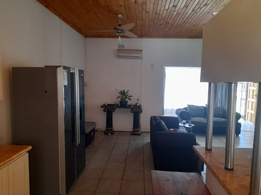 To Let 3 Bedroom Property for Rent in Dunnottar Gauteng