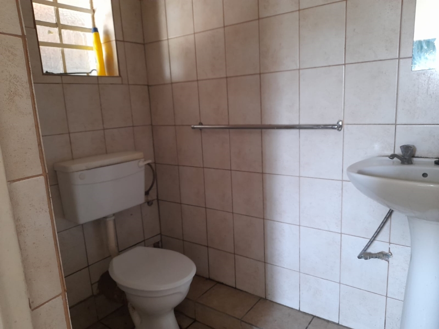 To Let 3 Bedroom Property for Rent in Dunnottar Gauteng