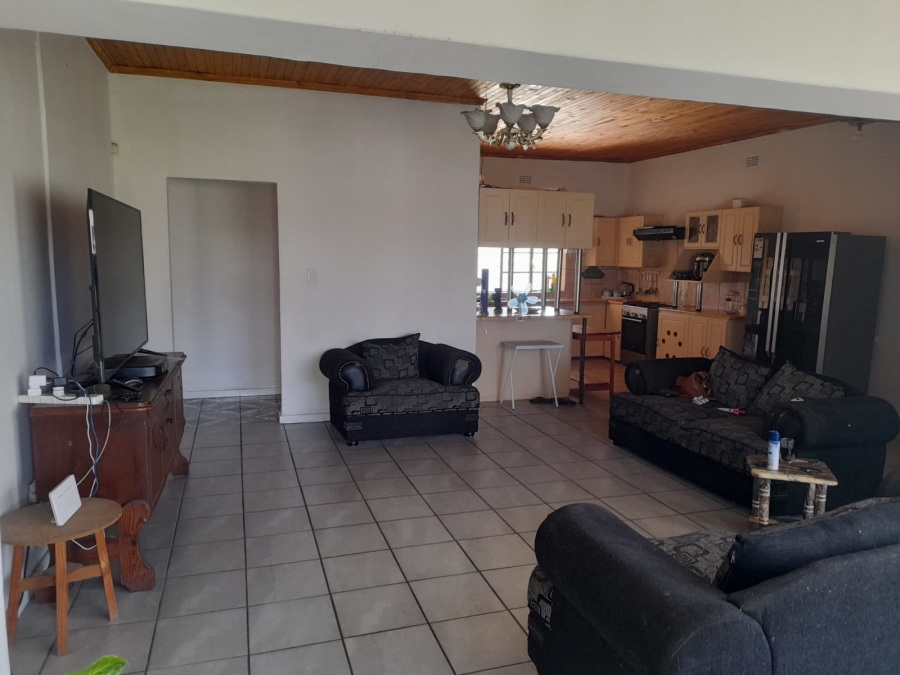 To Let 3 Bedroom Property for Rent in Dunnottar Gauteng