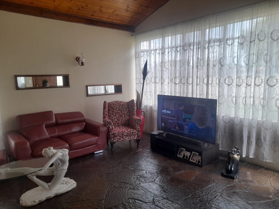 To Let 2 Bedroom Property for Rent in Selection Park Gauteng