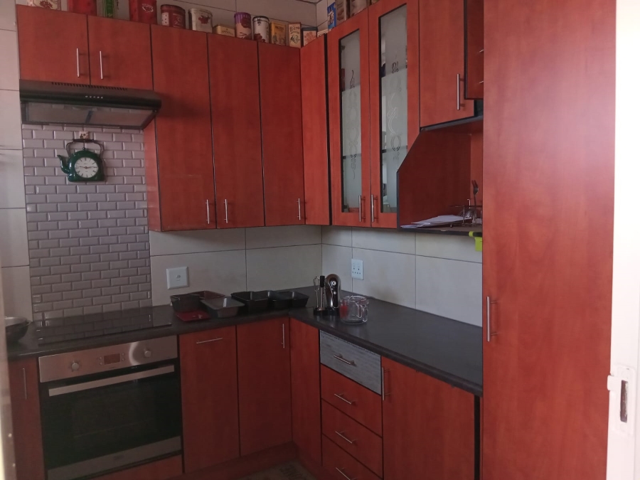 2 Bedroom Property for Sale in Selection Park Gauteng