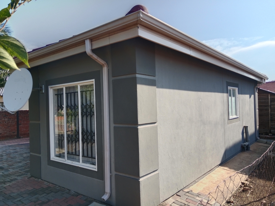 To Let 2 Bedroom Property for Rent in Nkwe Estate Gauteng