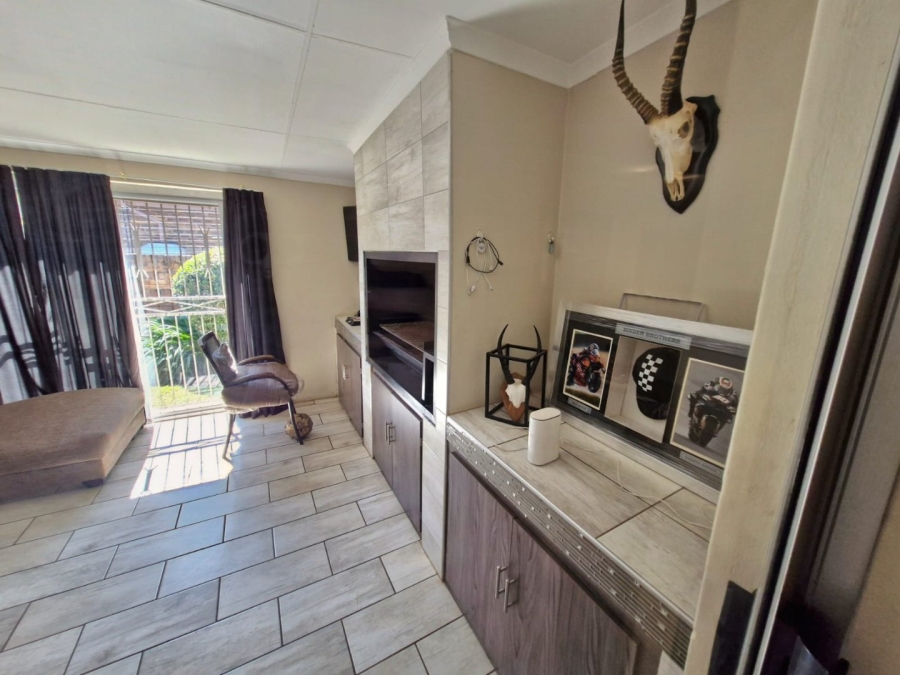 3 Bedroom Property for Sale in Montana Park Gauteng