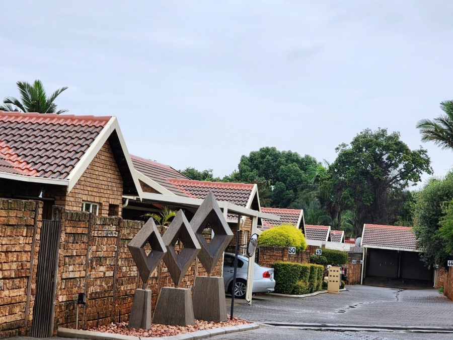3 Bedroom Property for Sale in Florauna Gauteng