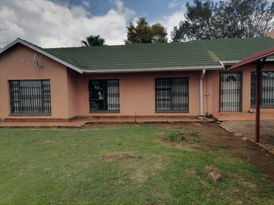 To Let 3 Bedroom Property for Rent in Montana Gauteng