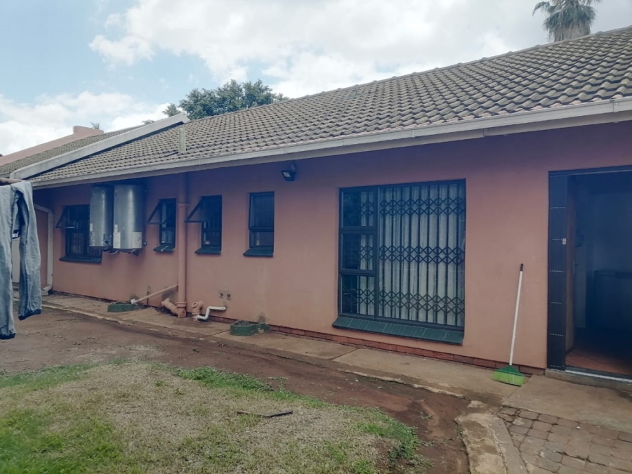 To Let 3 Bedroom Property for Rent in Montana Gauteng