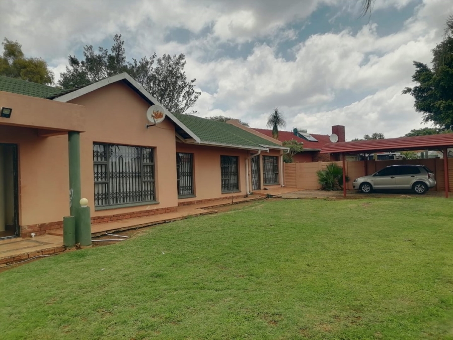 To Let 3 Bedroom Property for Rent in Montana Gauteng