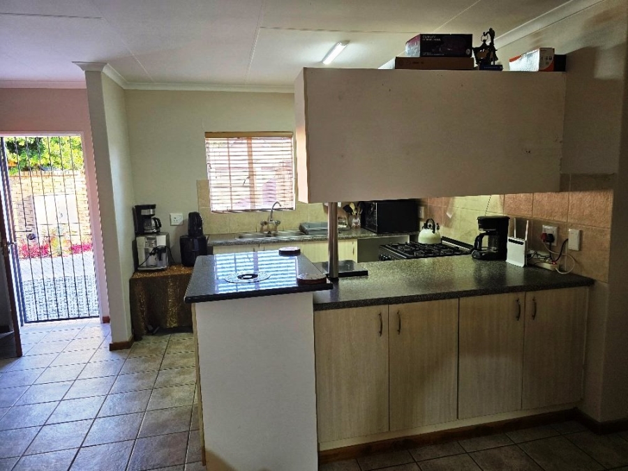 3 Bedroom Property for Sale in Sinoville Gauteng