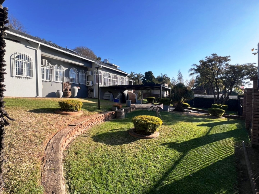 4 Bedroom Property for Sale in Magalieskruin Gauteng