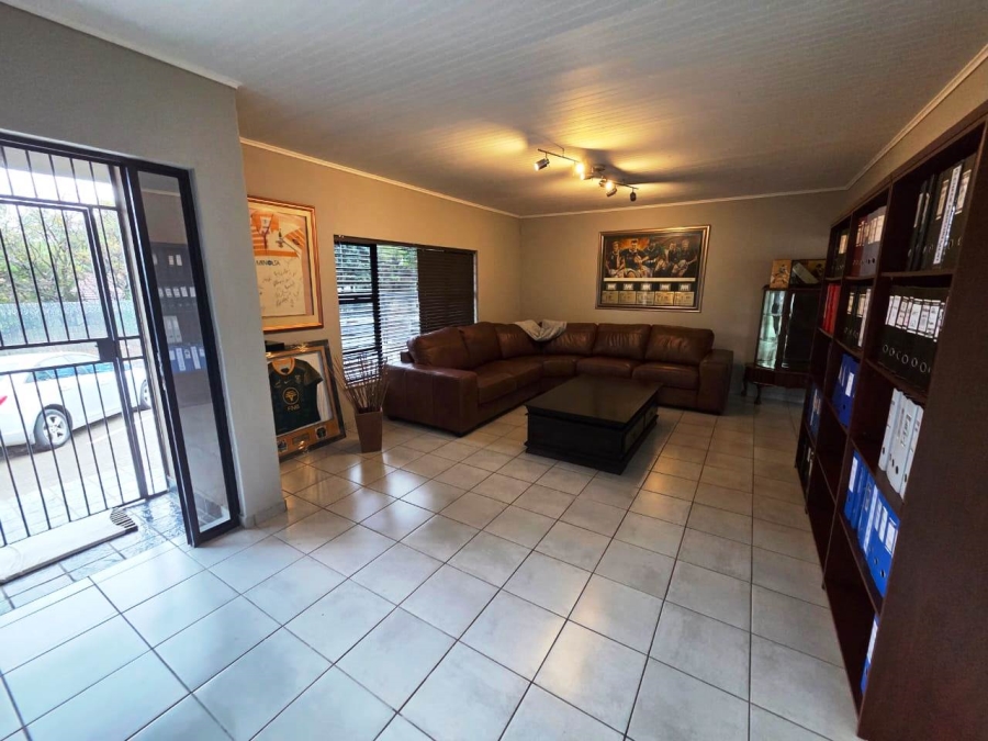 4 Bedroom Property for Sale in Magalieskruin Gauteng