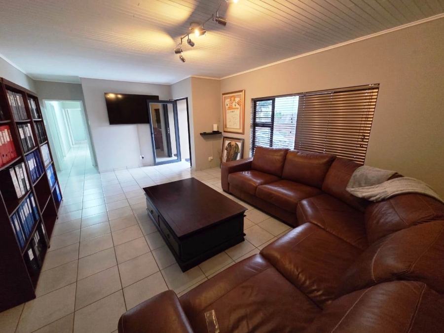 4 Bedroom Property for Sale in Magalieskruin Gauteng