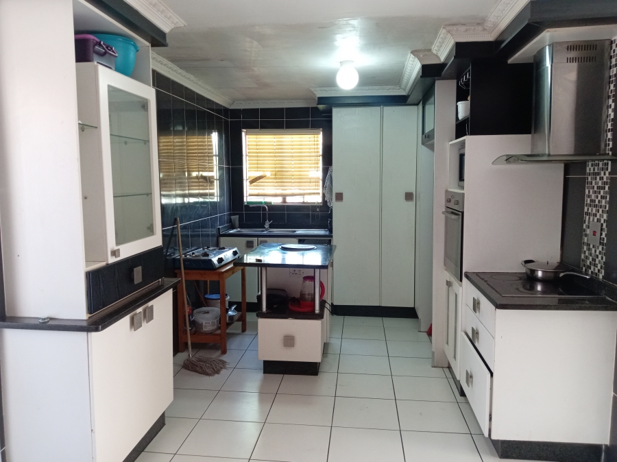To Let 3 Bedroom Property for Rent in Mabopane Gauteng