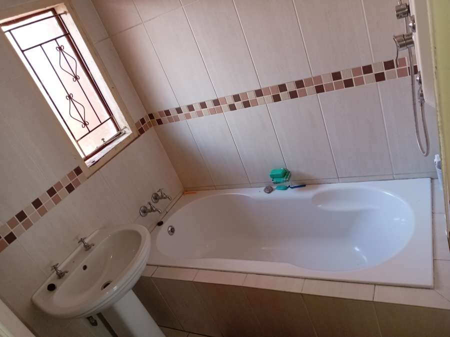 To Let 3 Bedroom Property for Rent in Mabopane Gauteng