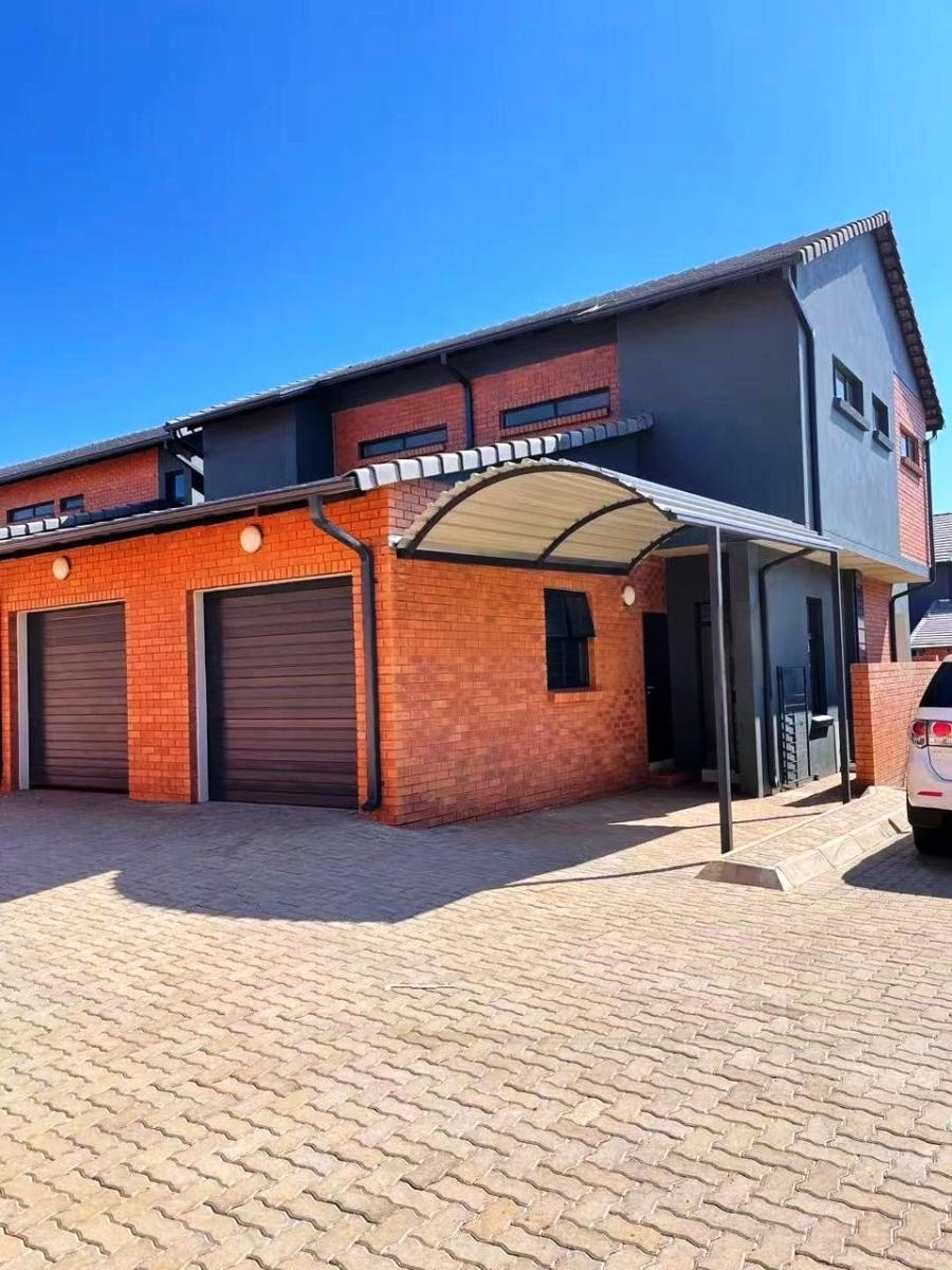 2 Bedroom Property for Sale in Montana Gauteng