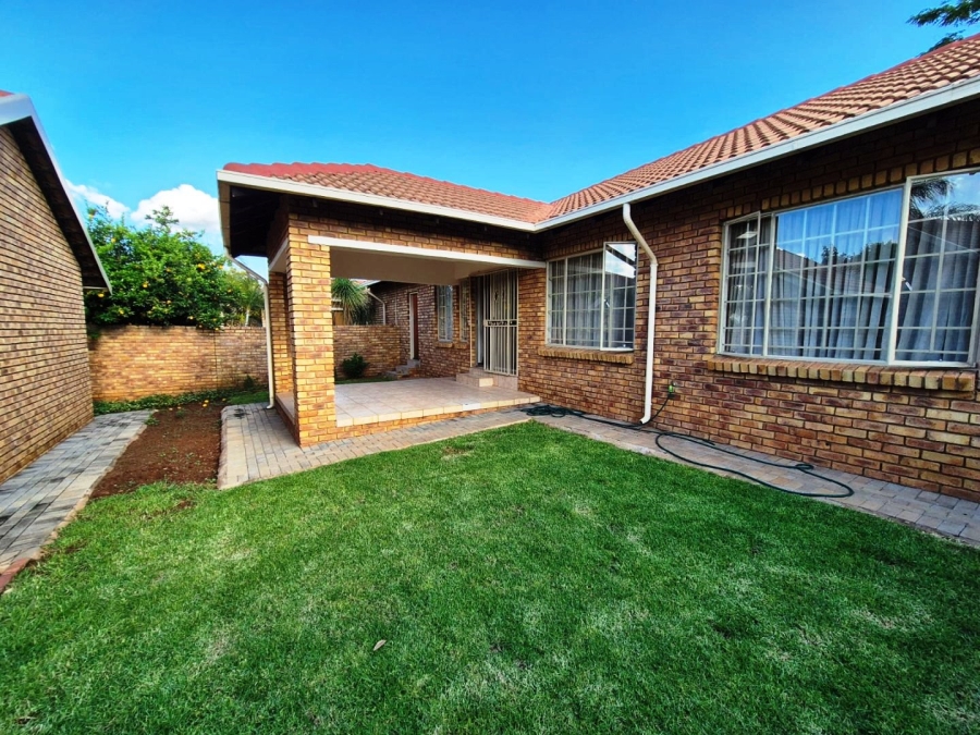 2 Bedroom Property for Sale in Montana Gauteng