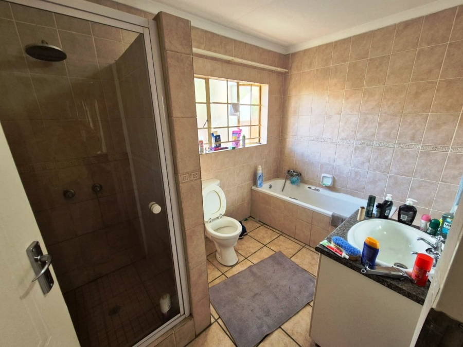 2 Bedroom Property for Sale in Montana Gauteng