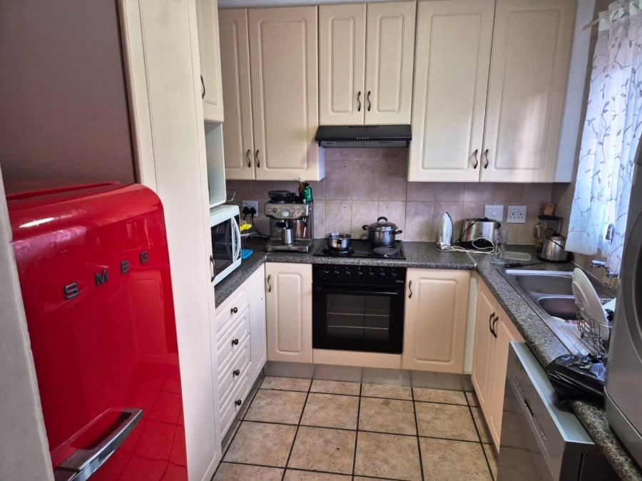 2 Bedroom Property for Sale in Montana Gauteng