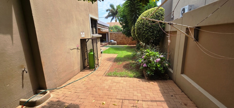 4 Bedroom Property for Sale in Montana Tuine Gauteng