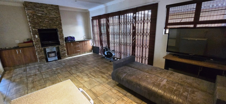 4 Bedroom Property for Sale in Montana Tuine Gauteng