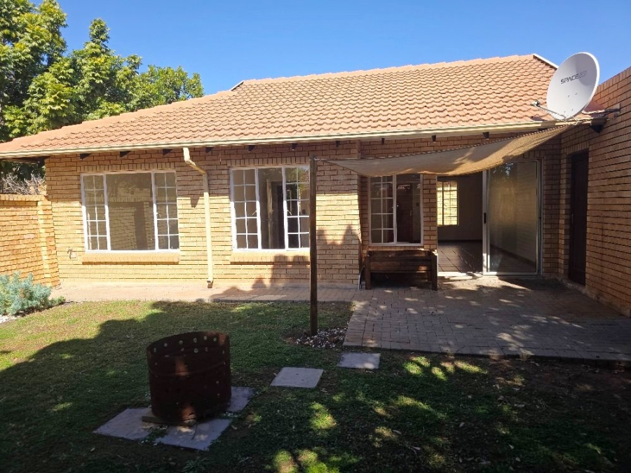 2 Bedroom Property for Sale in Sinoville Gauteng