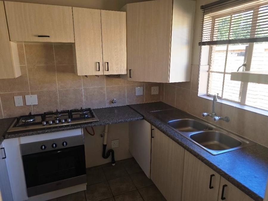 2 Bedroom Property for Sale in Sinoville Gauteng