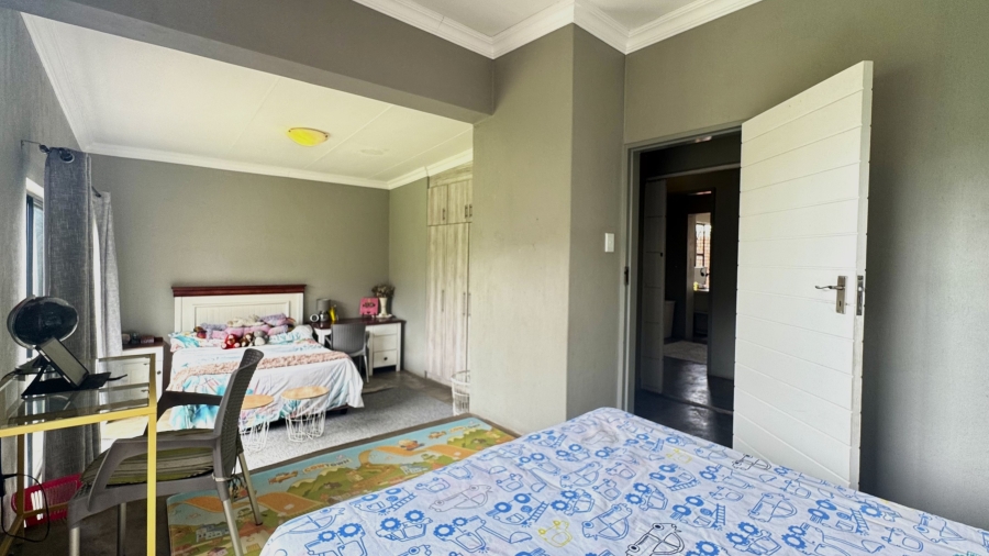 4 Bedroom Property for Sale in Monument Park Gauteng