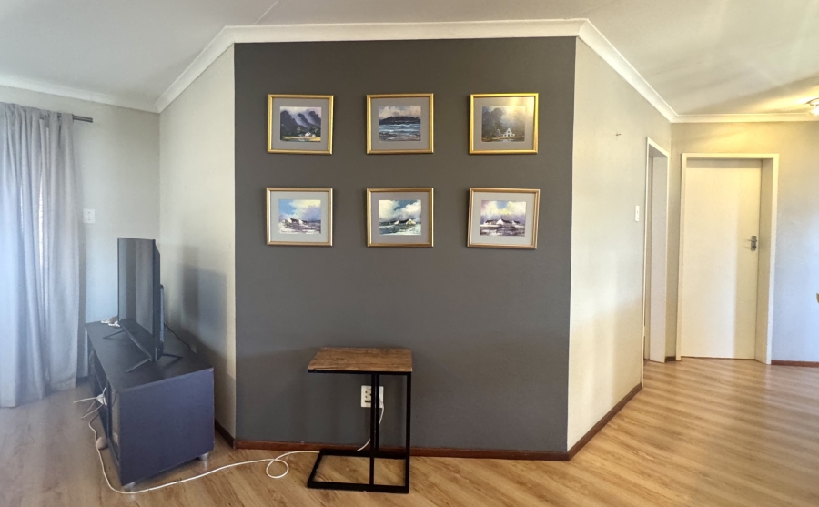 2 Bedroom Property for Sale in Elarduspark Ext 3 Gauteng