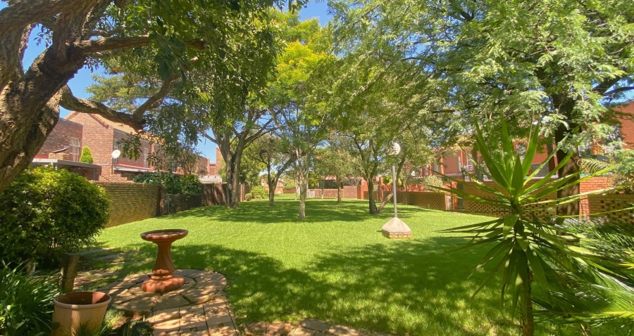 2 Bedroom Property for Sale in Elarduspark Ext 3 Gauteng