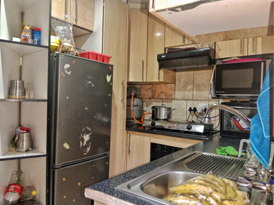 To Let 3 Bedroom Property for Rent in Danville Gauteng