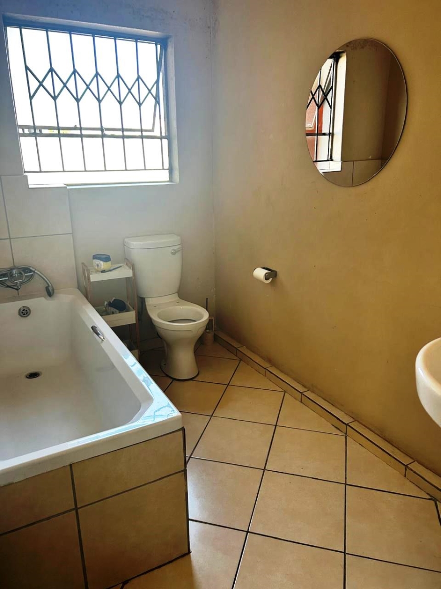 3 Bedroom Property for Sale in Heatherview Gauteng