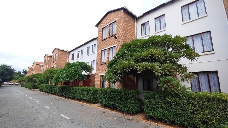 1 Bedroom Property for Sale in Montana Gauteng