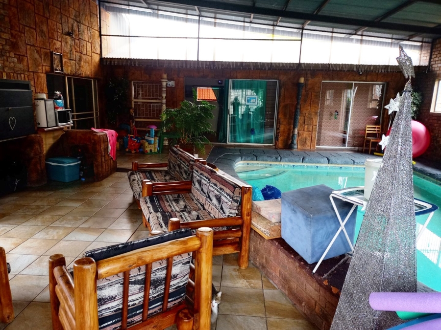 4 Bedroom Property for Sale in Tileba Gauteng