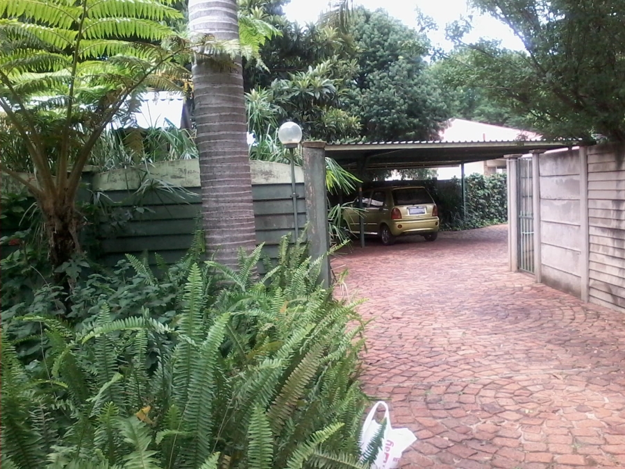 1 Bedroom Property for Sale in Dorandia Gauteng