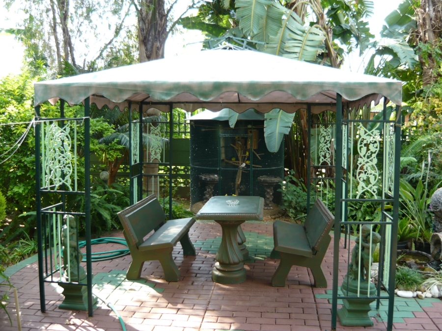 1 Bedroom Property for Sale in Dorandia Gauteng