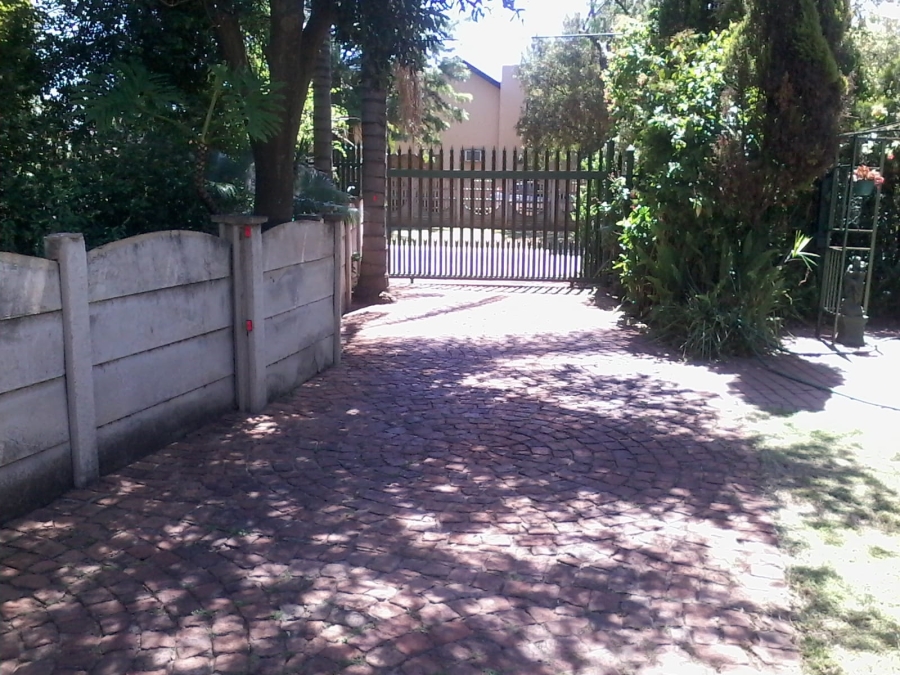 1 Bedroom Property for Sale in Dorandia Gauteng