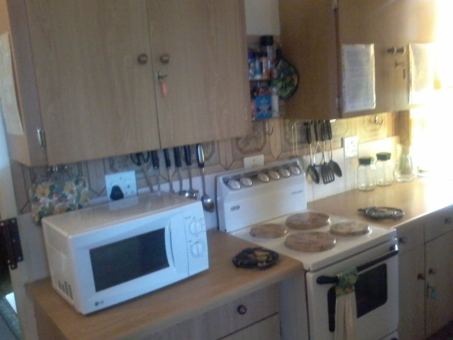 1 Bedroom Property for Sale in Dorandia Gauteng
