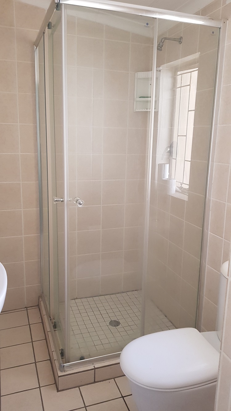 To Let 1 Bedroom Property for Rent in Bromhof Gauteng