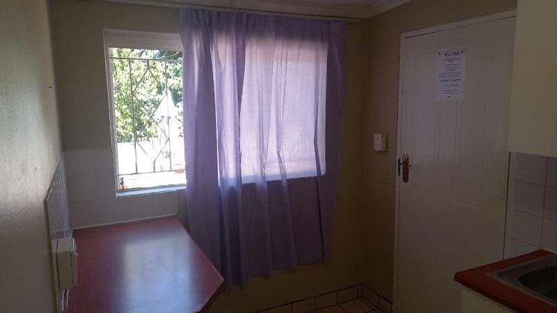 To Let 1 Bedroom Property for Rent in Bromhof Gauteng