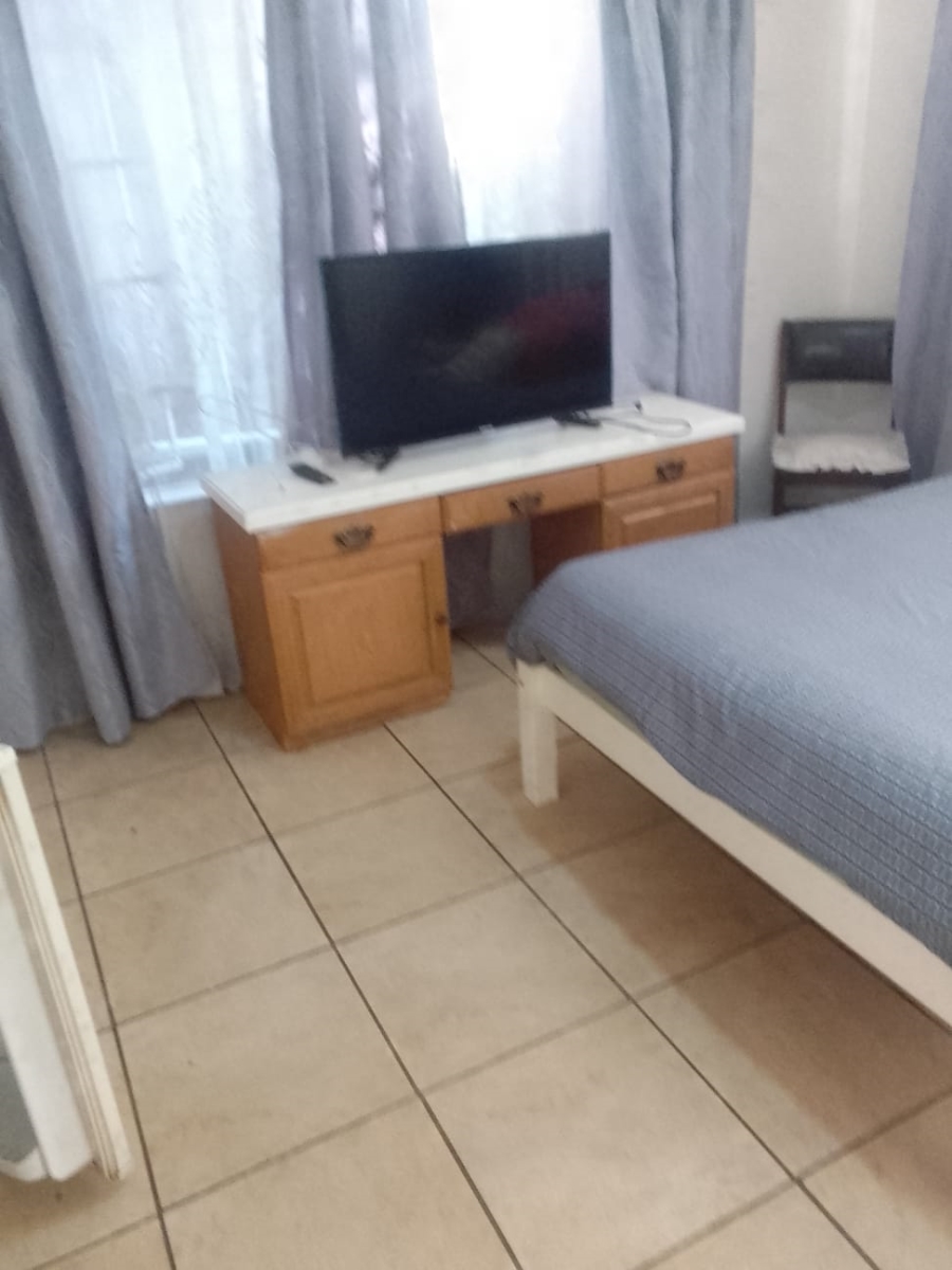 1 Bedroom Property for Sale in The Reeds Gauteng