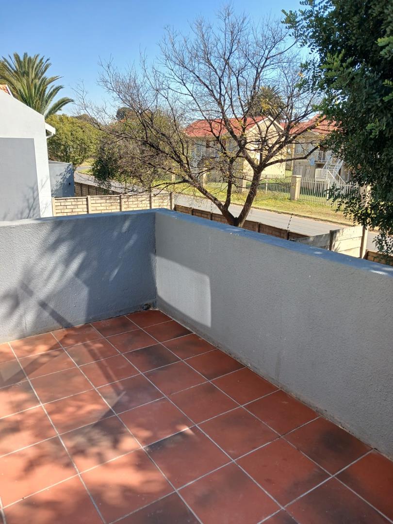 2 Bedroom Property for Sale in Airport Park Gauteng