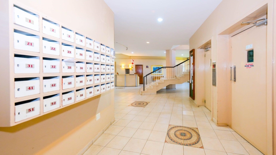 To Let 1 Bedroom Property for Rent in Killarney Gauteng