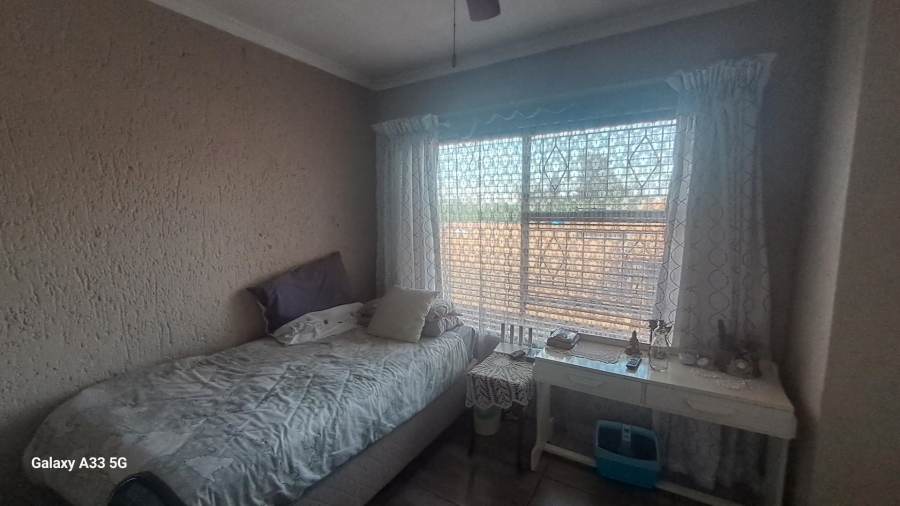 To Let 3 Bedroom Property for Rent in Buccleuch Gauteng