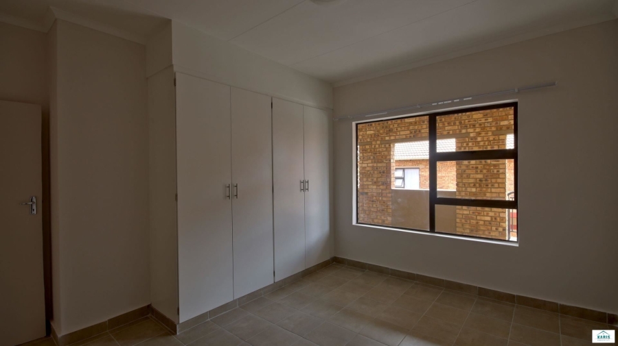 To Let 2 Bedroom Property for Rent in Wierdapark Gauteng