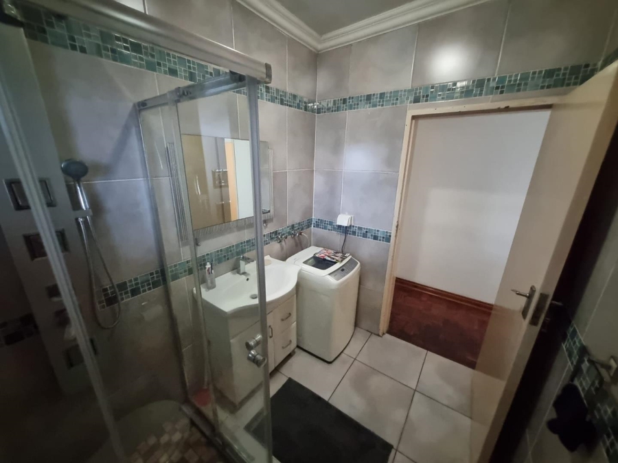 2 Bedroom Property for Sale in Linmeyer Gauteng