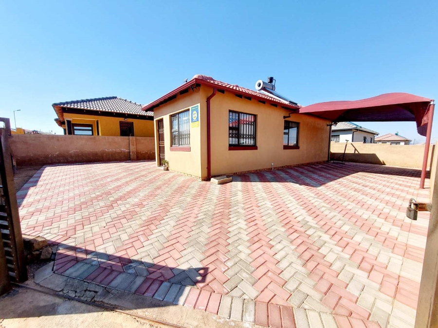 3 Bedroom Property for Sale in Soshanguve UU Gauteng