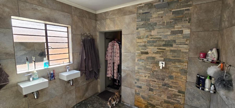 3 Bedroom Property for Sale in Mayberry Park Gauteng