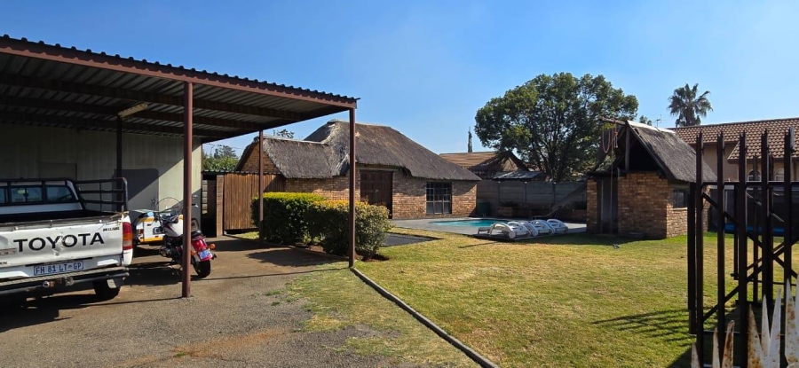 3 Bedroom Property for Sale in Mayberry Park Gauteng