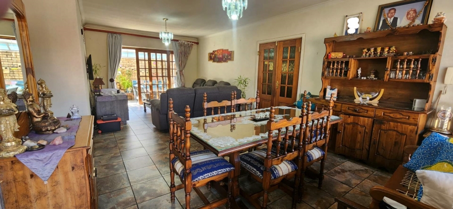 3 Bedroom Property for Sale in New Redruth Gauteng