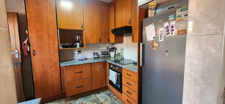 3 Bedroom Property for Sale in New Redruth Gauteng