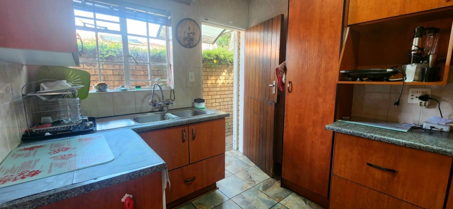 3 Bedroom Property for Sale in New Redruth Gauteng